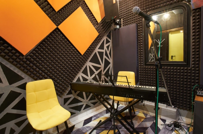 Bass trap design : maîtriser les basses fréquences avec élégance