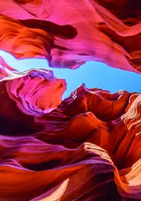 Format_PORTRAIT_antelope_canyon.webp